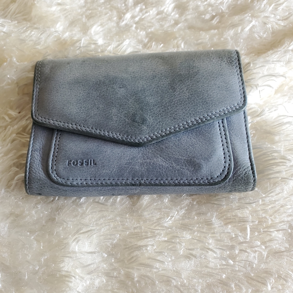 Fossil wallet